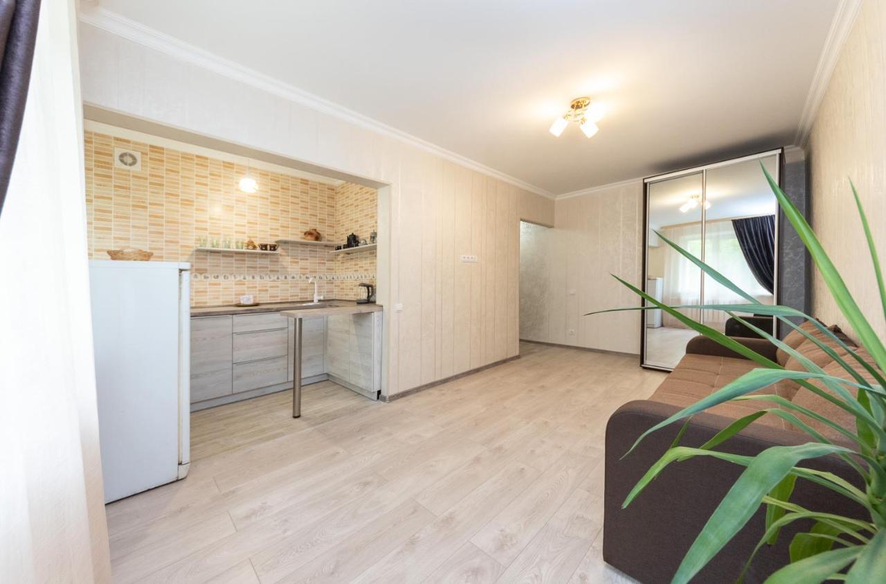 Apartment однокомнатная с евро ремонтом,в тихом дворике. Kyiv